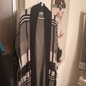 A Joseph's Women Plaid Cardigan Shrug Or Poncho Size 3X